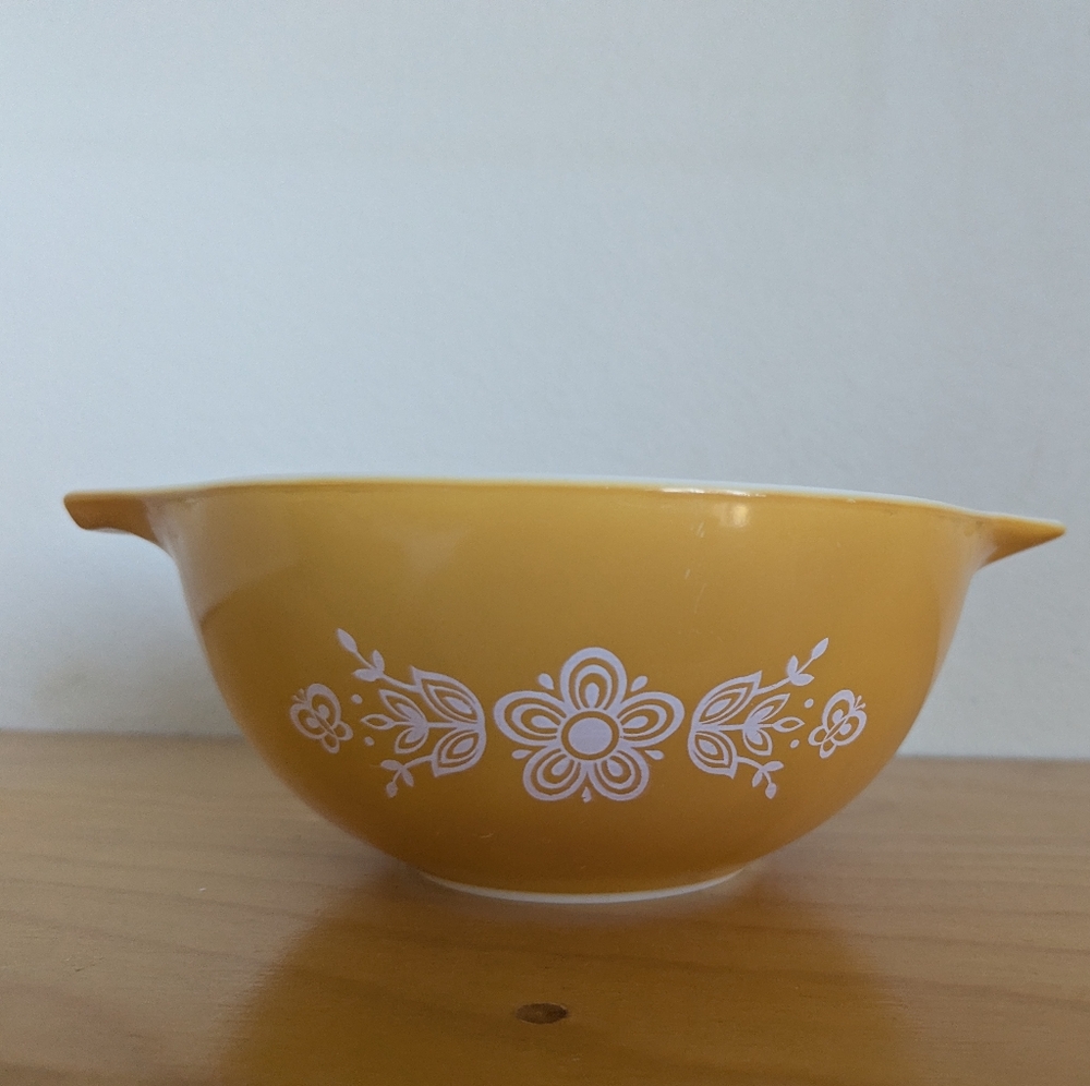 Set Of 2 Vintage Pyrex Cinderella Butterfly Gold And White Bowls #442 #441 - Picture 3 of 16